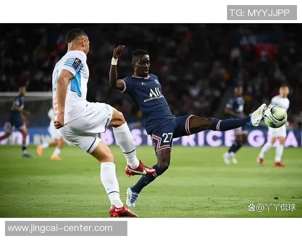 欧联杯激战莱比锡与巴黎圣日耳曼战成平局残酷时刻引发全场沸腾